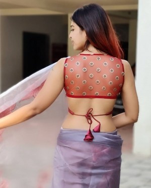 Dharsha Gupta (aka) Dharsha Guptaa