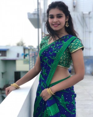 Dharsha Gupta (aka) Dharsha