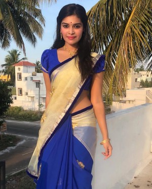 Dharsha Gupta (aka) Dharsha