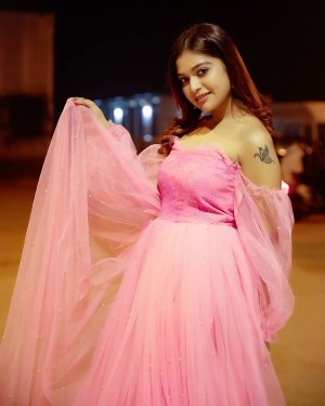 Dharsha Gupta (aka) Dharsha Guptaa