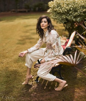 Jonita Gandhi (aka) Jonitaa Gandhi