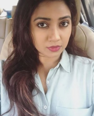 Shreya Ghoshal (aka) ShreyaGhoshal