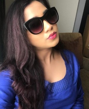 Shreya Ghoshal (aka) ShreyaGhoshal