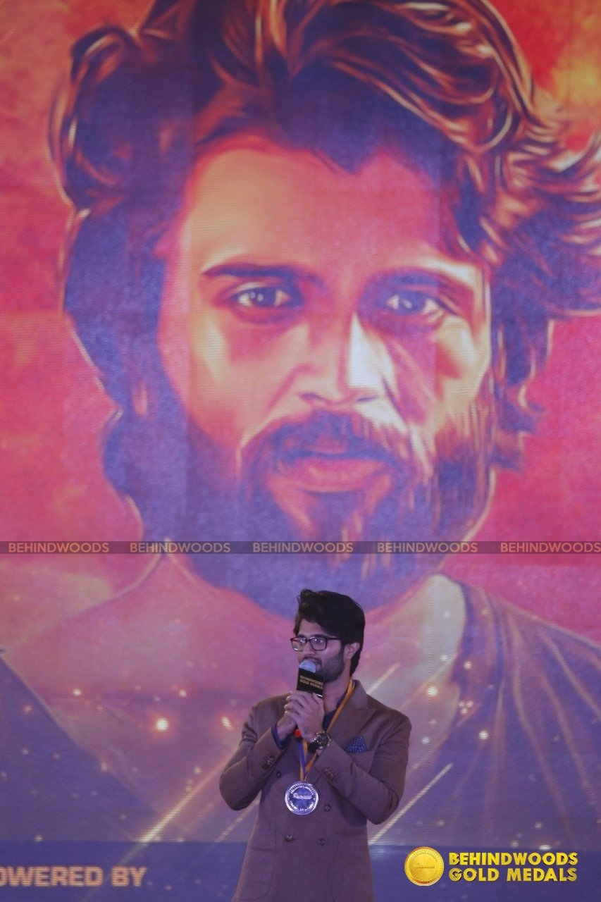 Vijay Deverakonda (aka) VijayDeverakonda