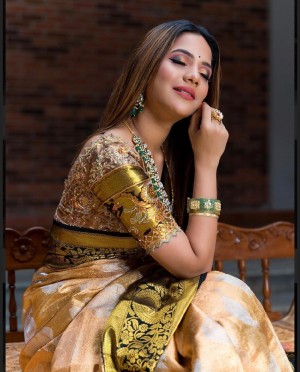 Aishwarya Dutta (aka) AishwaryaDutta