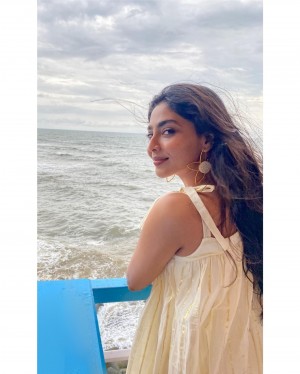 Aishwarya Lekshmi (aka) Aishwarya Lakshmi