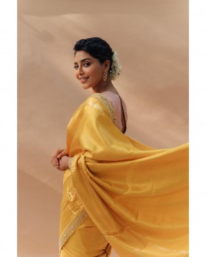 Aishwarya Lekshmi (aka) Aishwarya Lakshmi