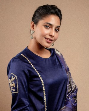 Aishwarya Lekshmi (aka) Aishwarya Lakshmi