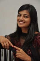 Anandhi (aka) Anandhii