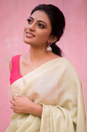 Anandhi (aka) Anandhii