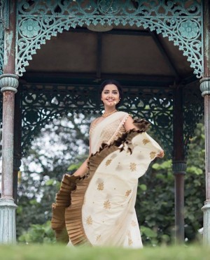 Anupama Parameswaran (aka) Anupama