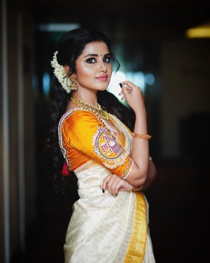 Anupama Parameswaran (aka) Anupama