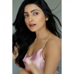 Avantika Mishra (aka) AvanthikaMishra