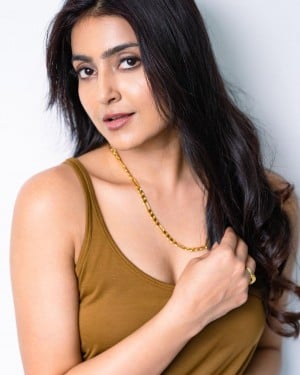 Avantika Mishra (aka) AvanthikaMishra