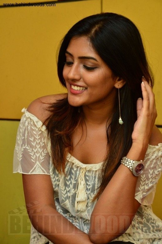 [Image: eesha-rebba-stills-photos-pictures-72.jpg]