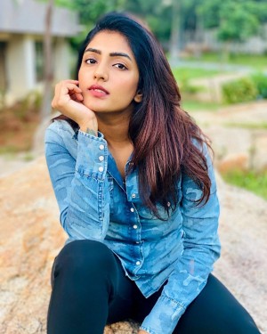 Eesha Rebba (aka) Eesha