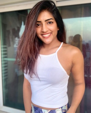 Eesha Rebba (aka) Eesha