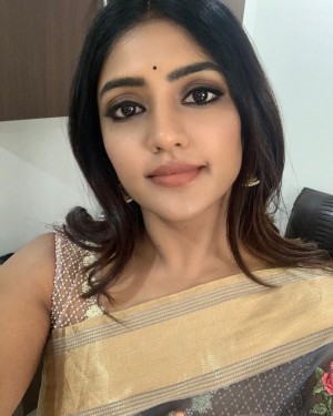 Eesha Rebba (aka) Eesha