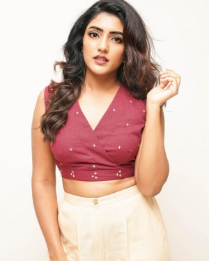 Eesha Rebba (aka) Eesha