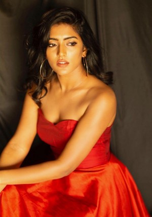 Eesha Rebba (aka) Eesha