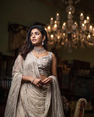 Eesha Rebba (aka) Eesha