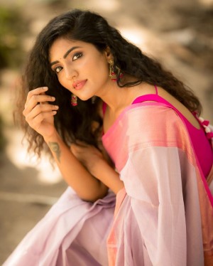 Eesha Rebba (aka) Eesha