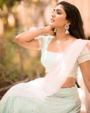 Eesha Rebba (aka) Eesha