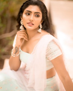 Eesha Rebba (aka) Eesha