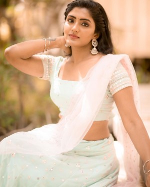 Eesha Rebba (aka) Eesha