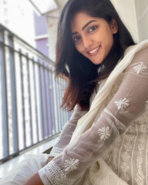 Eesha Rebba (aka) Eesha