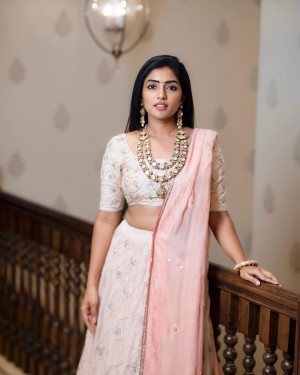 Eesha Rebba (aka) Eesha