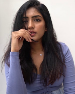 Eesha Rebba (aka) Eesha