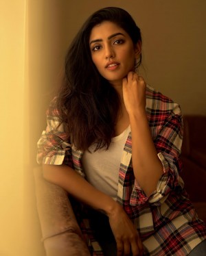 Eesha Rebba (aka) Eesha