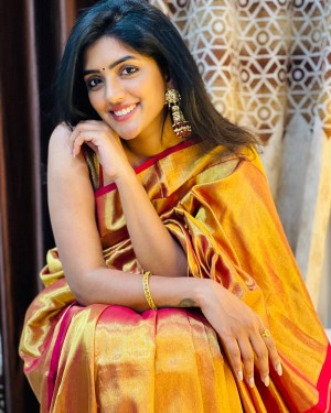 Eesha Rebba (aka) Eesha