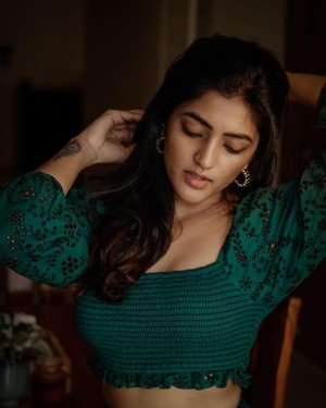 Eesha Rebba (aka) Eesha