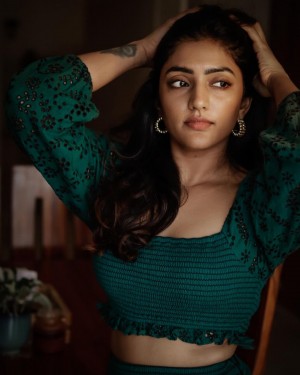 Eesha Rebba (aka) Eesha