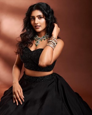 Eesha Rebba (aka) Eesha