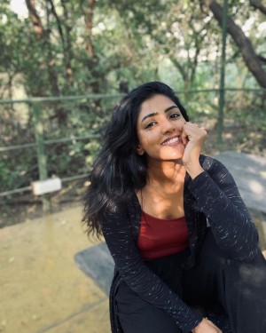 Eesha Rebba (aka) Eesha