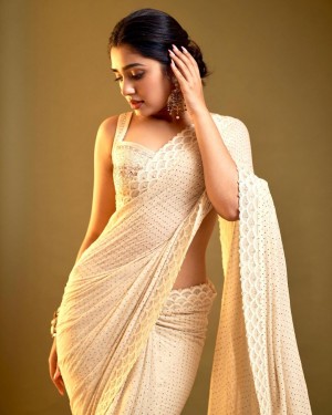 Krithi Shetty (aka) Krithi Shetti