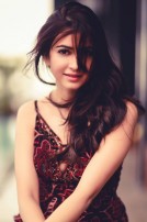 Kriti Kharbanda (aka) KritiKarbanda