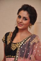 Madhu Shalini (aka) Mathu Shalini