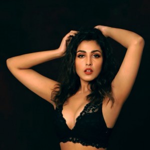 Madhu Shalini (aka) Mathu Shalini