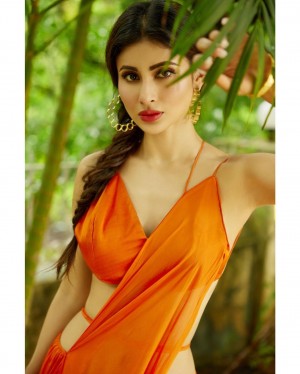 Mouni Roy (aka) MouniRoy