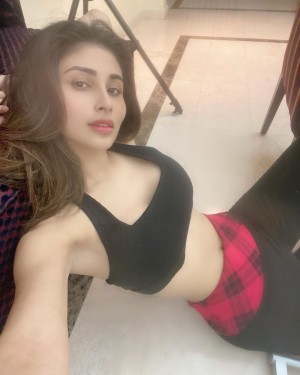 Mouni Roy (aka) MouniRoy