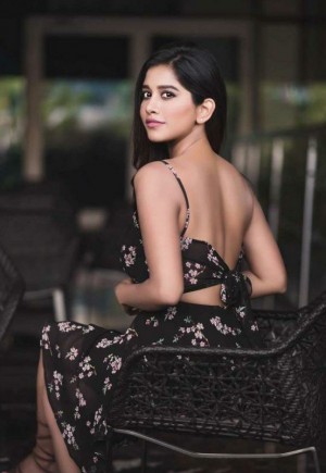 Nabha Natesh (aka) Nabha Naatesh