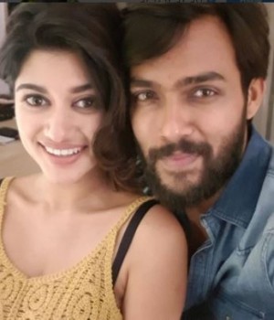 Oviya (aka) Oviya Helen