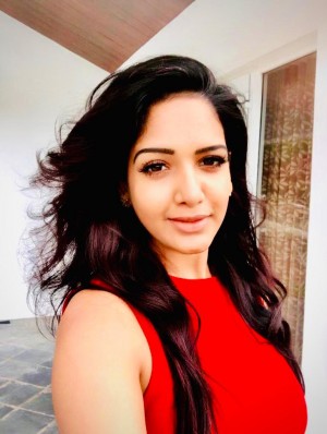 Pavani Reddy (aka) PavaniReddy