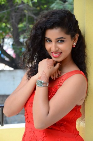 Pavani (aka) Actress Pavani