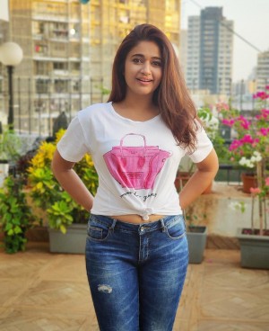 Poonam Bajwa (aka) Poonam