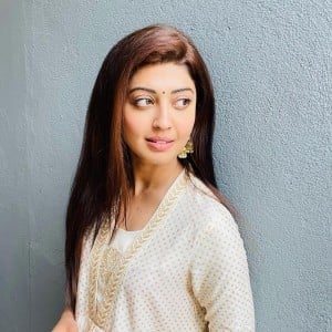 Pranitha Subhash (aka) Pranitha